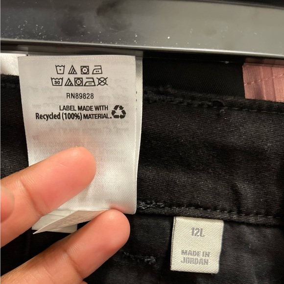 Style & Co. High-Rise Curvy-Fit Straight-Leg Jeans (Deep Black) - Picture 7 of 7